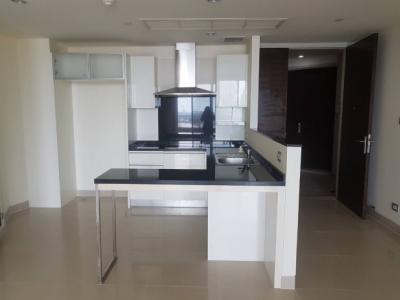 ขายคอนโดวงเวียนใหญ่ เจริญนคร : Watermark Chaophraya,  Watermark Chaophraya River Condo ,River view Middle floor 106 sqm 2 bedroom 2 bathroom for sale well price!!