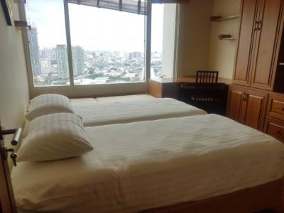 For RentCondoWongwianyai, Charoennakor : Watermark Chaophraya,  Watermark Chaophraya River Condo ,River view Middle floor 105.21 sqm 2 bedroom 2 bathroom for rent well price!!