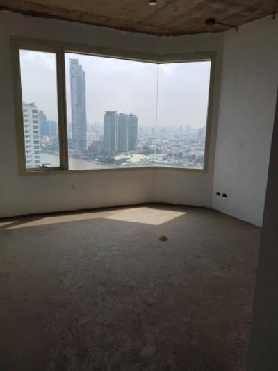 ขายคอนโดวงเวียนใหญ่ เจริญนคร : Watermark Chaophraya, 242 sqm. bareshell, high floor, Three Bedrooms Condo for Sale at Watermark Chaophraya.