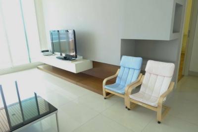 For SaleCondoWongwianyai, Charoennakor : Watermark Chaophraya, 145 sqm. Spacious, Airy, Three Bedrooms Condo for SALE at Watermark Chaophraya.