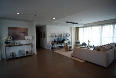 ขายคอนโดวงเวียนใหญ่ เจริญนคร : The River, 232 sqm. 3+1 Bedrooms, River view Condo for Sale at The River.