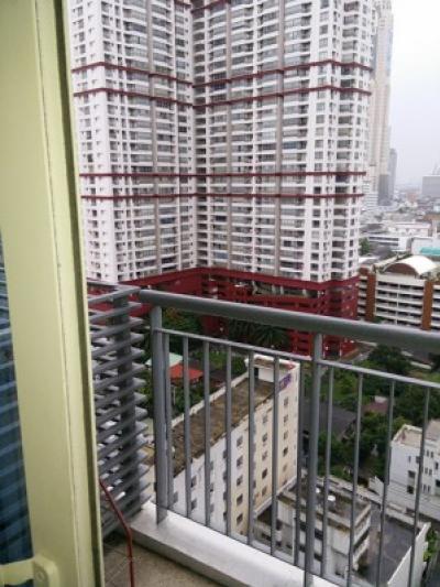 For RentCondoRatchathewi,Phayathai : Villa Rachatewi, 41sqm Beautiful, High Rise Studio condo for rent at Villa Ratchathewi