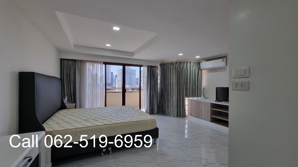 For RentCondoSukhumvit, Asoke, Thonglor : Phrom Phong Sukhumvit 39 | Pet friendly Luxury apartment 1 bedroom 2 bathroom 150-180 sq m. Peaceful atmosphere with privacy.