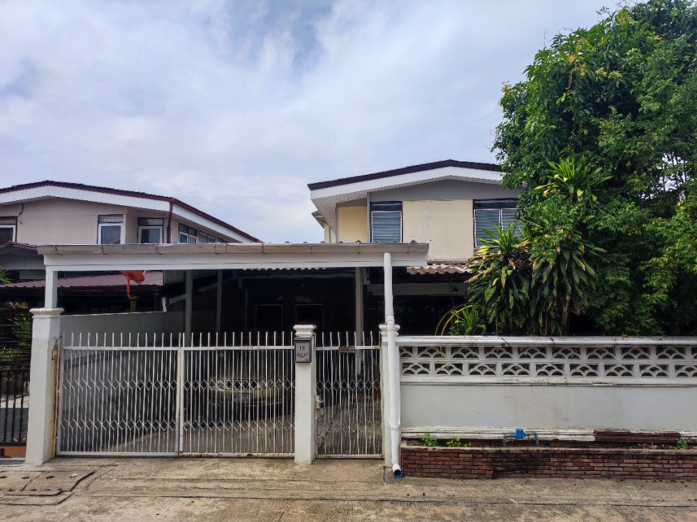 For RentHousePattanakan, Srinakarin : House for rent 63 sq m. Seri Village 4, Rama IX 43, Ramkhamhaeng 24.