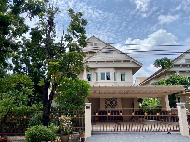 For SaleHousePattanakan, Srinakarin : 2-storey detached house for sale, 62 sq m., Muang Thong Village 2/2, Phatthanakan 61 Road, Phatthanakan Area