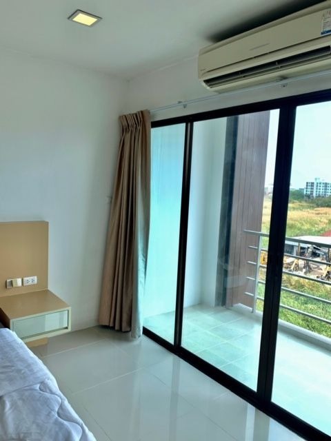 For RentCondoBangna, Bearing, Lasalle : For rent 5,500 baht