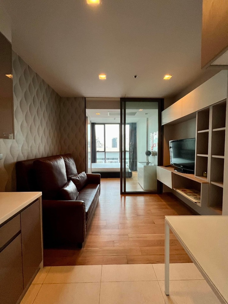 For RentCondoNana, North Nana,Sukhumvit13, Soi Nana : For rent Hyde Sukhumvit 13 studio high floor