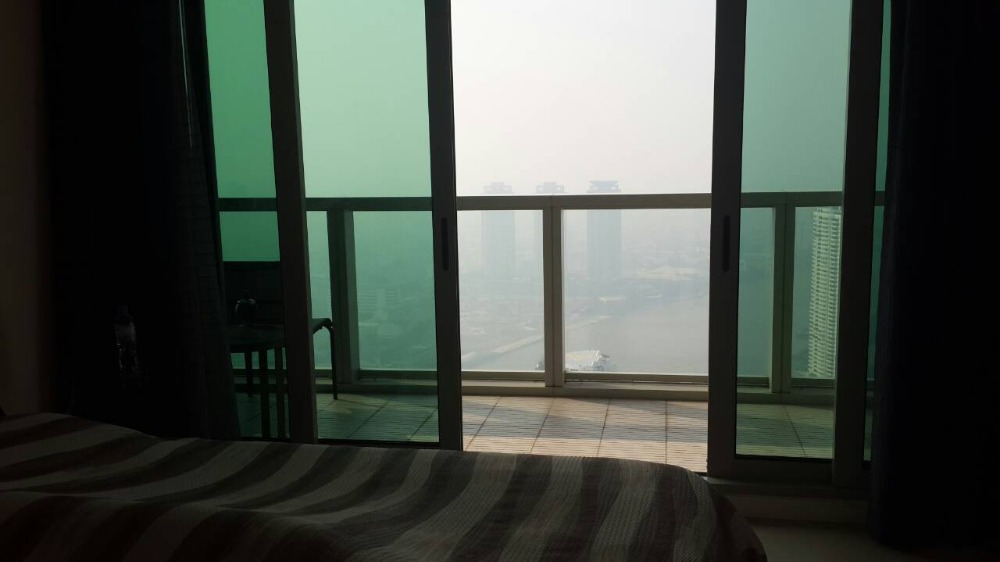 For SaleCondoWongwianyai, Charoennakor : The river Condo, near BTS Saphan Taksin, fully furnished, 131 sq m.