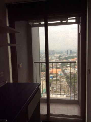 For RentCondoThaphra, Talat Phlu, Wutthakat : Aspire Sathorn Thapra, condominium near the mall Tha Phra, fully furnished, 27 sq m.