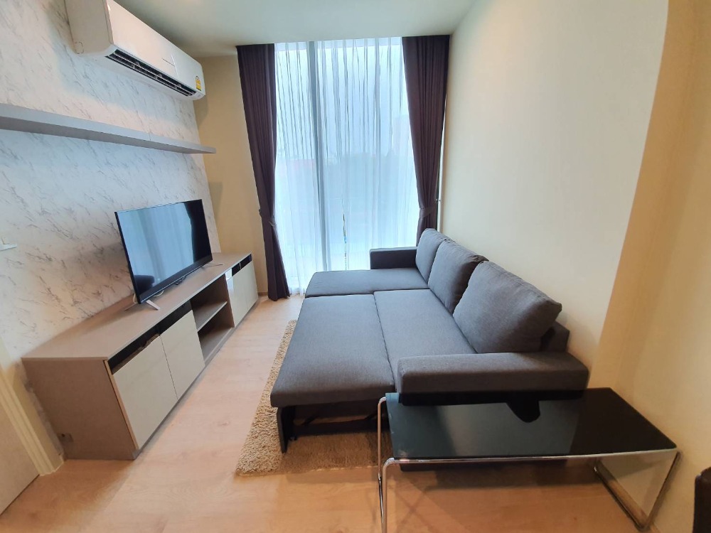 For RentCondoSukhumvit, Asoke, Thonglor : Condo for rent, Noble Recole SKV 19, conveniently located near BTS Asoke and MRT Sukhumvit.