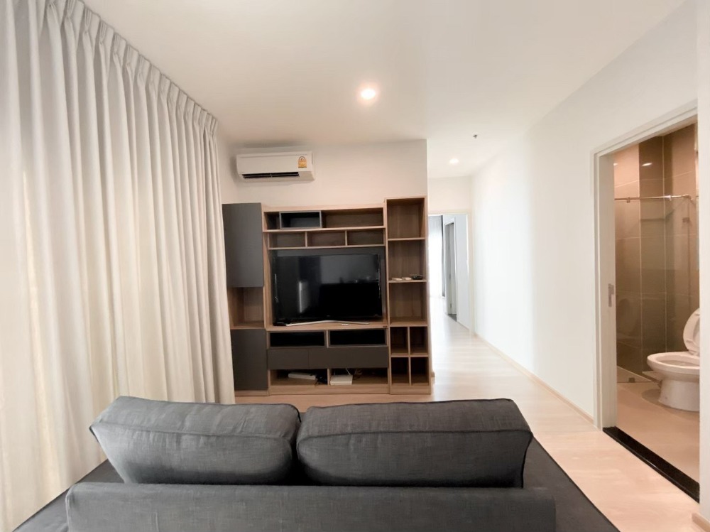 For RentCondoRatchadapisek, Huaikwang, Suttisan : FOR RENT: 2BED 2BATH NOBLE REVOLVE RATCHADA, the best location in Rama 9, hurry up and call 095-3905490