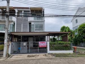 For SaleTownhousePattanakan, Srinakarin : Townhome, 3 floors, 34 sq m., Ban Mai Village, Rama 9 - Srinakarin Soi Krungthep Kreetha 7 Soi Ramkhamhaeng 60, Bang Kapi District, Bangkok