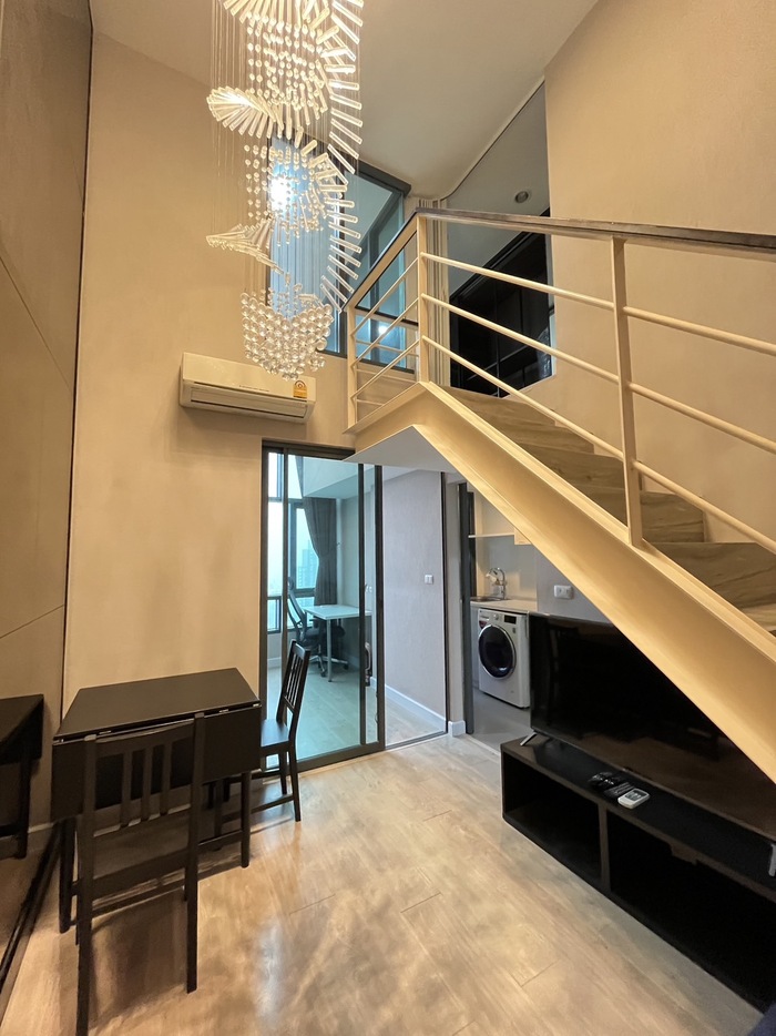 For SaleCondoBang Sue, Wong Sawang, Tao Pun : Condo for sale, Metro Sky Bangsue - Prachachuen, size 38.81 sq m. (1Bed1Bath), 20th floor, Building A, beautifully decorated, with built-in furniture, next to MRT Bang Son (Red Line).