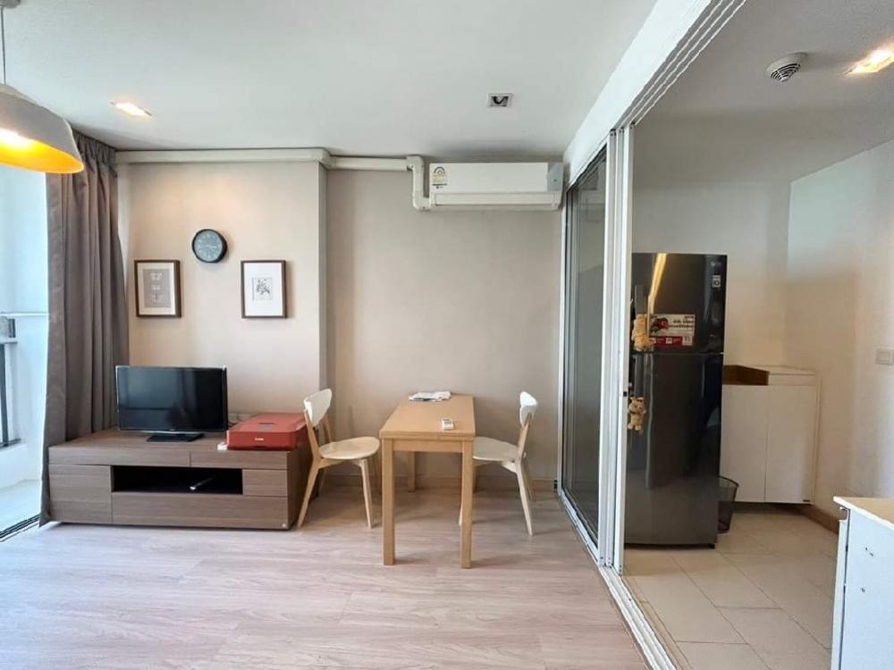 For RentCondoRatchathewi,Phayathai : Condo for rent Ideo mobi Phathai🌟Built-in beautiful🌟2 bedrooms, 2 bathrooms, near BTS Phayathai Air Port Link PhayathaiSize 52 sq m, 
💰Rental price: 25,000 baht / month