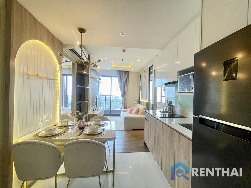 For SaleCondoPattaya, Bangsaen, Chonburi : Live Luxury at Once Pattaya 2 bedroom 2 bathroom Sea view  for a Condo in Pattaya!