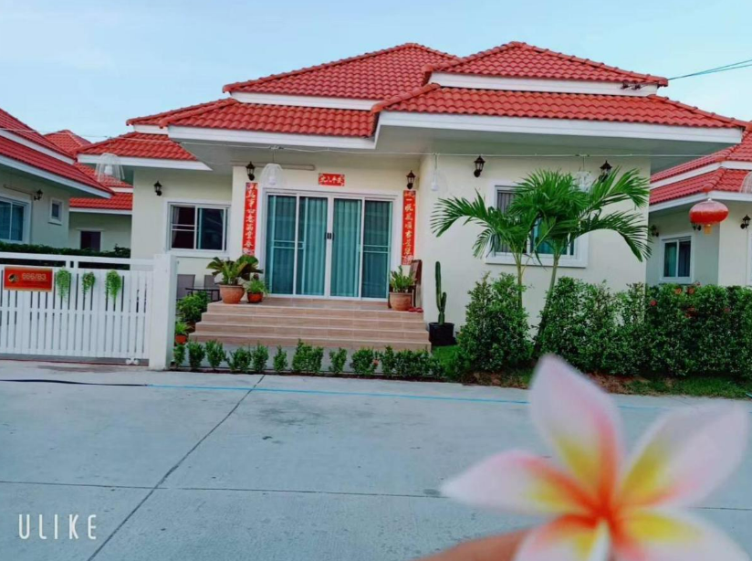 For RentHouseHuahin, Prachuap Khiri Khan, Pran Buri : Hua Hin Chinatown Villa for Rent: 1800 baht /night | 华欣唐人街别墅出租：1800泰铢/晚