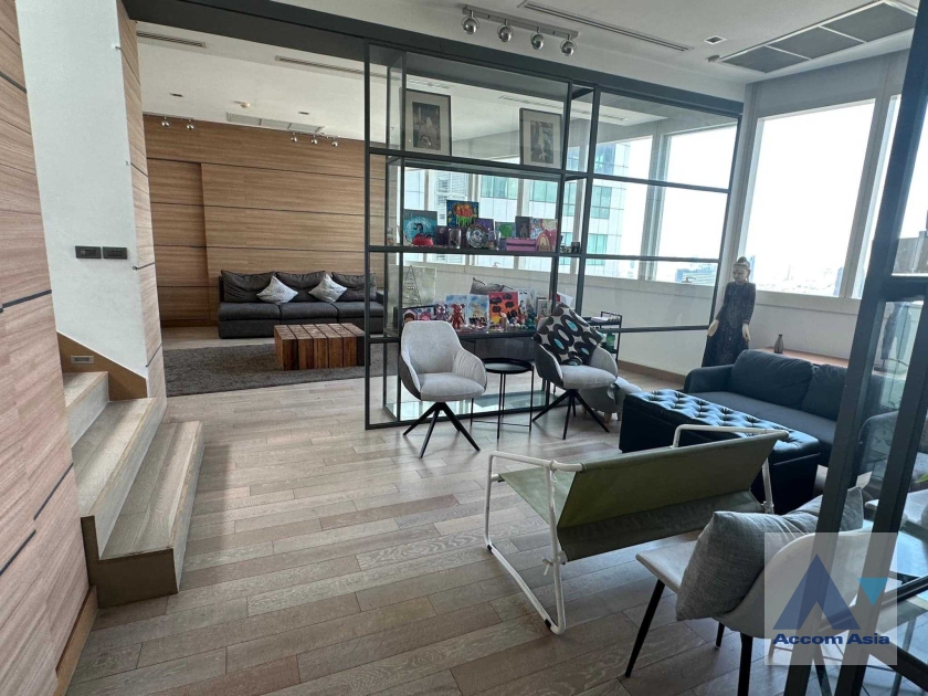 For SaleCondoSukhumvit, Asoke, Thonglor : Duplex Condo, Penthouse | 4 Bedrooms Condominium for Sale in Sukhumvit, Bangkok near BTS Asok - MRT Sukhumvit at Millennium Residence (AA16215)