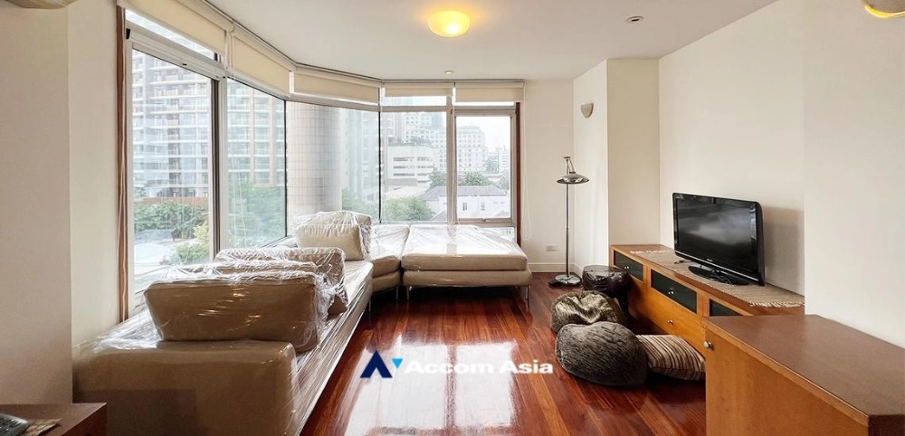 For RentCondoWitthayu, Chidlom, Langsuan, Ploenchit : 3 Bedrooms Condominium for Rent in Ploenchit, Bangkok near BTS Ploenchit at Navin Court (AA32227)