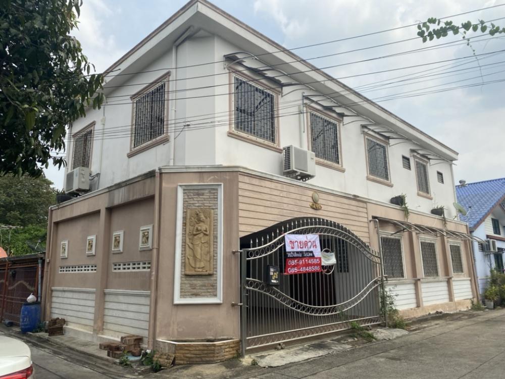 For SaleHouseBang kae, Phetkasem : ❤️❤️Single house for sale, Phutthamonthon Village. Bang Khae-Phutthamonthon Sai 2, interested line/tel 0859114585 ❤️❤️Good condition, ready to live in. Ready to move in. Bang Khae Nuea District, size 26 sq m, 2 floors, corner room, 4 bedrooms, 3 bathrooms