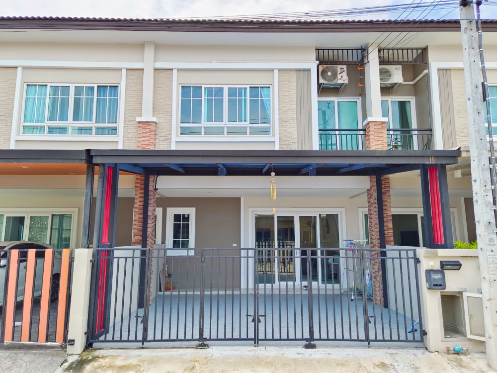 For SaleTownhouseMin Buri, Romklao : Townhome for sale, The Passage, Ramintra Khu Bon, area 23.2 sq.wa. Pink Line electric train, Mac Value