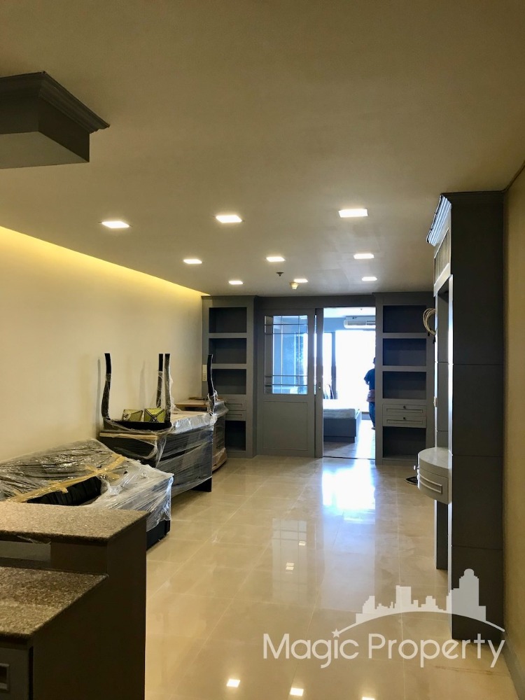 For SaleCondoSathorn, Narathiwat : 1 Bedroom Condo for Sale in State Tower, Silom, Bang Rak, Bangkok