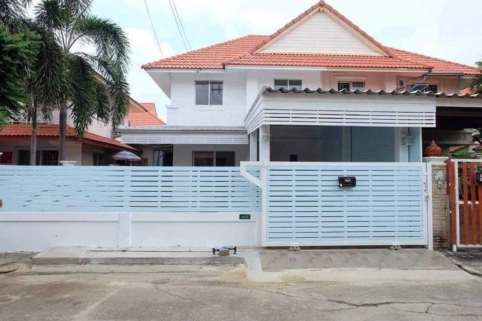 For SaleHousePathum Thani,Rangsit, Thammasat : 🏡P. Selling cheap townhouse in Phonthisan 5 Village, Thanyaburi, Khlong 7, beautiful condition, new, clean.