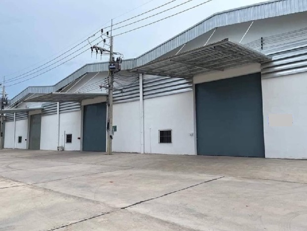 For RentWarehousePhutthamonthon, Salaya : For Rent: Warehouse with office for rent, area 825 square meters, Soi Phetkasem 99, near Big C Om Yai / 40 foot trailer can enter and exit / suitable for storing goods, online business, transporting goods.