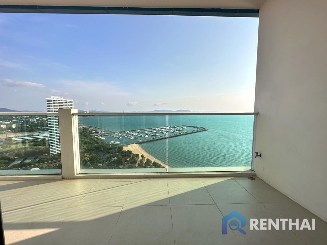 For SaleCondoPattaya, Bangsaen, Chonburi : Beautiful Beachfront condo for sale in Na Jomtien Beach