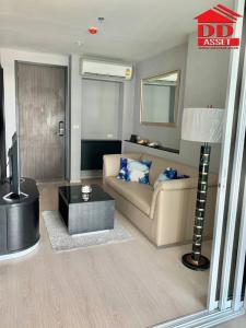 For RentCondoOnnut, Udomsuk : Condo for rent, Rhythm Sukhumvit 44/1, next to Bts Prakanong For Rent Rhythm Condominium Sukhumvit 44/1 In front of Bts Prakanong