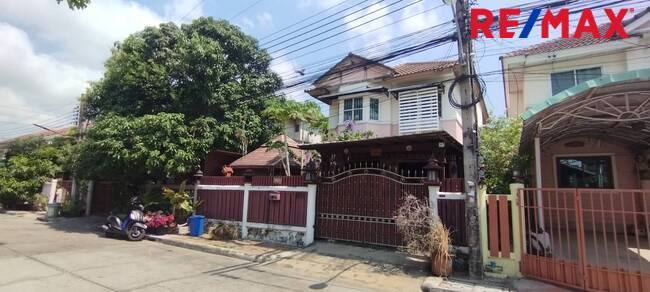 For SaleHouseSamut Prakan,Samrong : House for sale, Serene House, Soi Bangna, km. 29, adding a living room, plus a wooden pavilion, remote gate Arom twin house, single house, area 36.6 sq m, 99.5 sq m, 3 bedrooms, 2 bathrooms