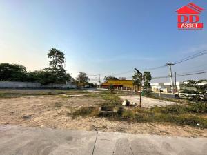 For RentLandMin Buri, Romklao : Land for rent, corner plot, Nong Chok, area of ​​​​1 rai 1 wa, beautiful location, suitable for making a restaurant, Lotus, Big C, Lek CJ