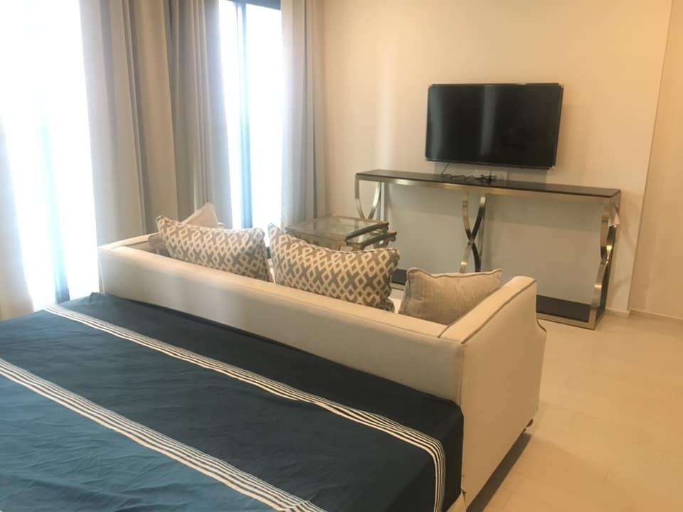 For RentCondoWitthayu, Chidlom, Langsuan, Ploenchit : Beautiful room, good price, condo next to BTS Ploenchit. There is a direct connection to the project @Noble Ploenchit 1 Bedroom 1 Bathroom 45 Sq.m 35,000 Baht/Month