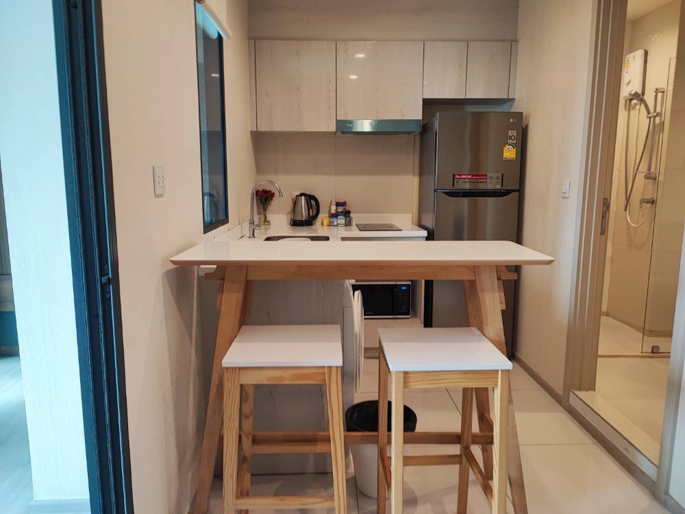 For RentCondoWitthayu, Chidlom, Langsuan, Ploenchit : Flash rent ：Life One Wireless