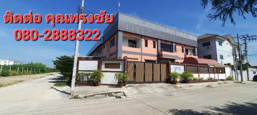 For SaleFactoryPattanakan, Srinakarin : Urgent sale!! The owner sells by himself!! Factory with houses and 12 rooms, Chaloem Phra Kiat Room, 9 Soi 30 Intersection 23, Dok Mai Subdistrict, Prawet District, Bangkok Province