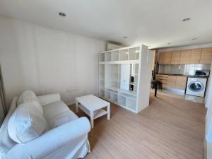 ขายคอนโด : SELL Condo @BTS Thonglor - 2 Bed Size 55 Sqm - price 5,800,000 THB Negotiable