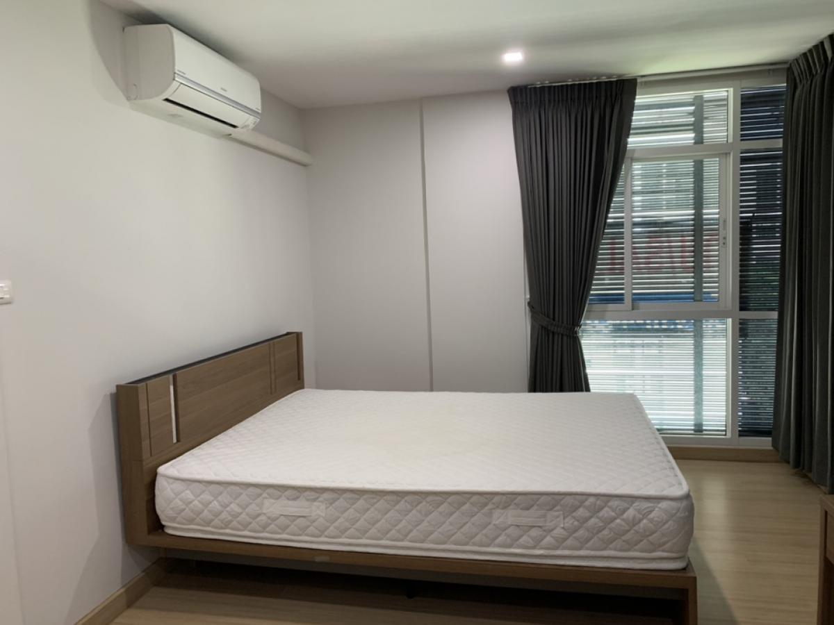 For SaleCondoLadprao, Central Ladprao : Condo for sale Lugano Ladprao 18 (sale by owner), size 41.62 sq m., near MRT Lat Phrao station, only 5 minutes, good condition with SB furniture, can move in right away