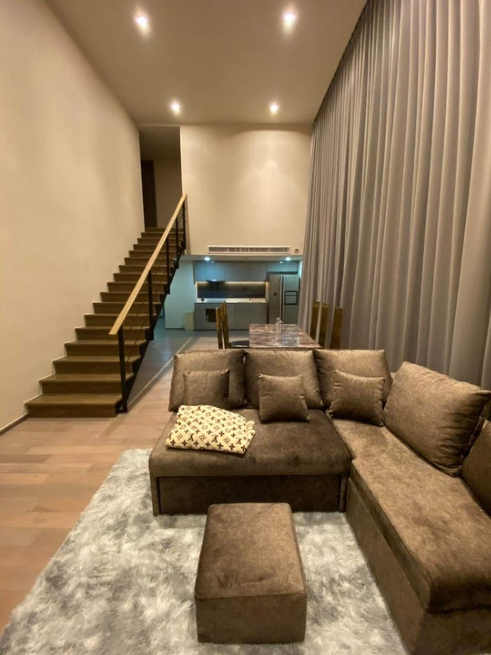 For SaleCondoWitthayu, Chidlom, Langsuan, Ploenchit : ✨ 👍For sale only 20x,xxx per sqm FREEHOLD 3 bedrooms duplex 142 sq.m. Peaceful area near Lumpini Park at Klass Sarasin.