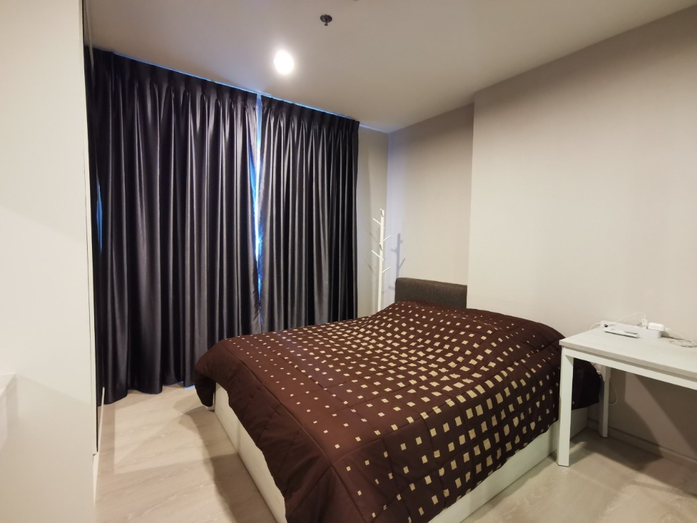 For SaleCondoSamut Prakan,Samrong : Condo next to BTS, beautiful room, pool view