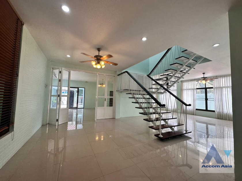 ให้เช่าบ้านสุขุมวิท อโศก ทองหล่อ : Home Office | 3 Bedrooms House for Rent in Sukhumvit, Bangkok near BTS Thong Lo (2516060)