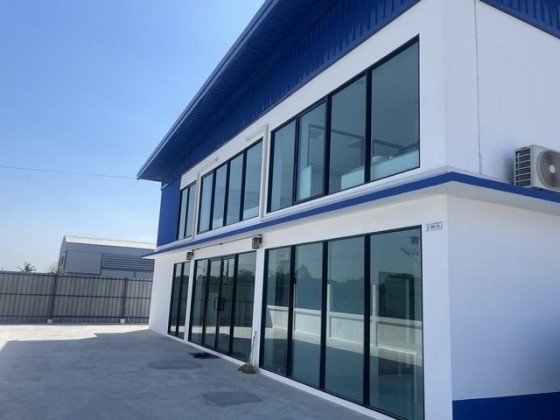 For RentWarehousePathum Thani,Rangsit, Thammasat : For Rent Warehouse / Factory for rent with office, land area 1 rai, usable area 495 square meters, near Nopphawong Intersection, Lat Lum Kaeo, trailer trucks can enter and exit.