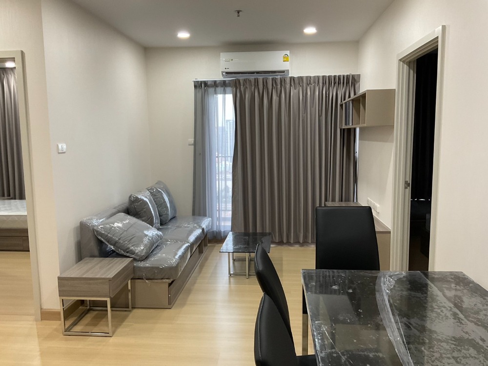 For RentCondoRamkhamhaeng, Hua Mak : For rent, Supalai Veranda Ramkhamhaeng, size 59 sq m, Building B, 27th floor, beautiful view, complete with furniture and electrical appliances, ready to move in.