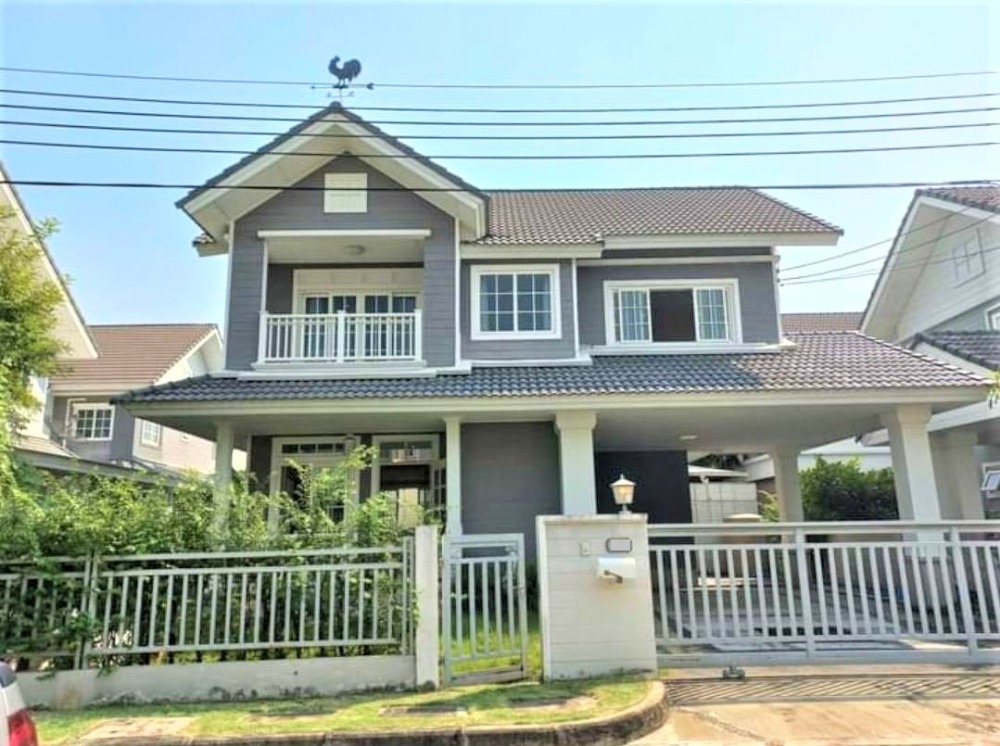 For SaleHouseNawamin, Ramindra : Cheap sale, lower than market price, 2-storey detached house, Burasiri Panya Inthra Village, like a new house, has never been in. Adjacent to the main road along the Khlong Song and the road along the Kanchanaphisek Ring Road.