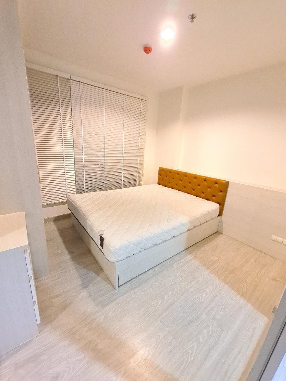 For RentCondoChaengwatana, Muangthong : Condo Aspire Ngamwongwan (new room) room size 29 sq m, 16th floor, Building N, 9,900 baht