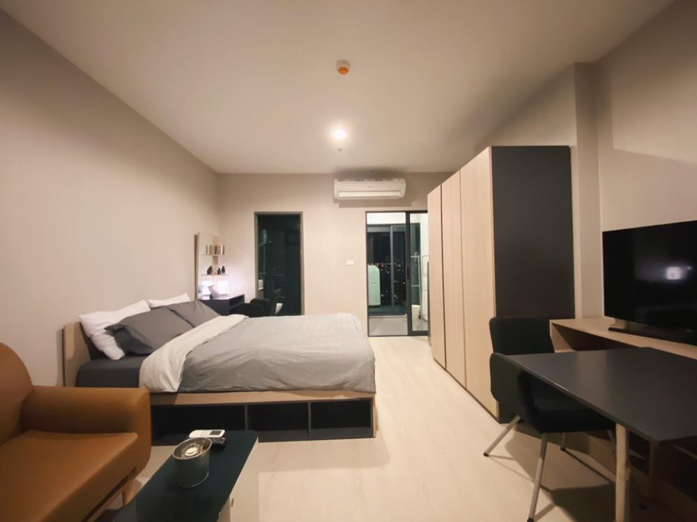 For RentCondoSamut Prakan,Samrong : 🏢 IDEO S115 📍 Floor 18 🌤️ Beautiful view 🛋️ Furniture 📺 Complete electrical appliances (special price)