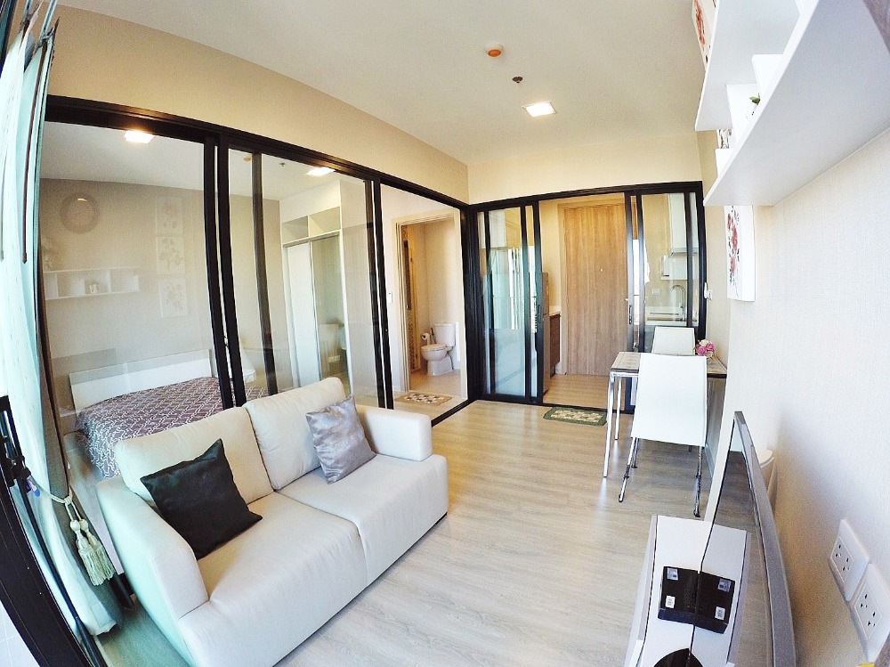 For SaleCondoRama9, Petchburi, RCA : For Sell (Owner Post) Condo Midst Rama9 , MRT Rama9.  Fully furnished.    1 Bed  35sq.m.