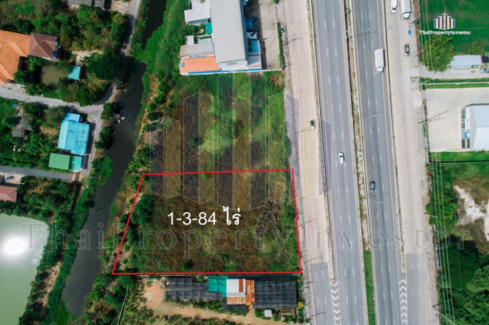 For SaleLandMin Buri, Romklao : Commercial location, suitable for investment! The central point of Nong Chok!! Land for sale 1-3-84 Rai on Suwinthawong Road. Wat Mai Krathum Lom Intersection