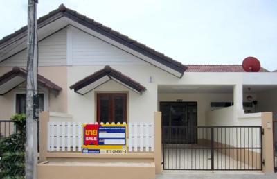 For SaleTownhouseKoh Samui, Surat Thani : Townhouse for sale Chaweng Parkway Village