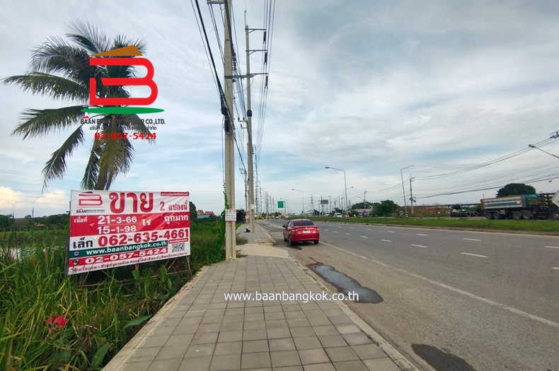 For SaleLandSamut Prakan,Samrong : Beautiful plot of land next to Theparaj-Lat Krabang Road, area 37-1-64 rai, Bang Bo District, Samut Prakan Province.