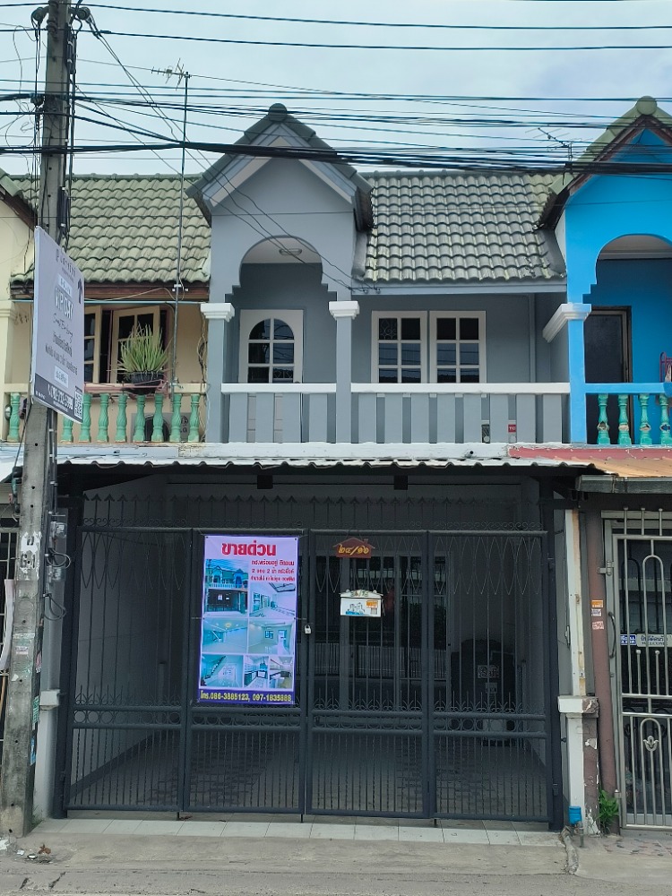 For SaleTownhouseNonthaburi, Bang Yai, Bangbuathong : Townhouse is ready, on the side of the alley road, good location, suitable for trading Can make an office, Soi Wat Bang Kho, Piam Suk Village 2, just 900 meters off Kanchanaphisek Road, price is only 1.98 million baht, full loan, free transfer fee, free l