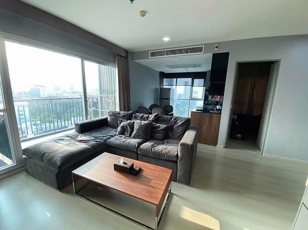 For SaleCondoRatchadapisek, Huaikwang, Suttisan : Urgent sale!!! Life Ratchadapisek, 2 bedrooms, near the BTS *MRT Huai Khwang*